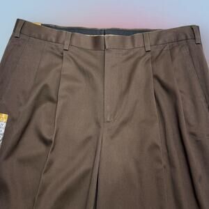 AXIST Men’s 38x34 Brown Pleated Performance Khaki Pants
